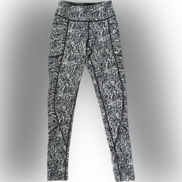 Victoria's Secret Pants - Vs Total Knockout Leggings